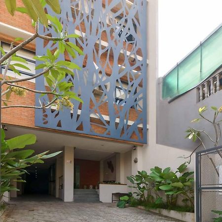 Reddoorz Plus Near Radio Dalam 3 Jakarta Exterior photo